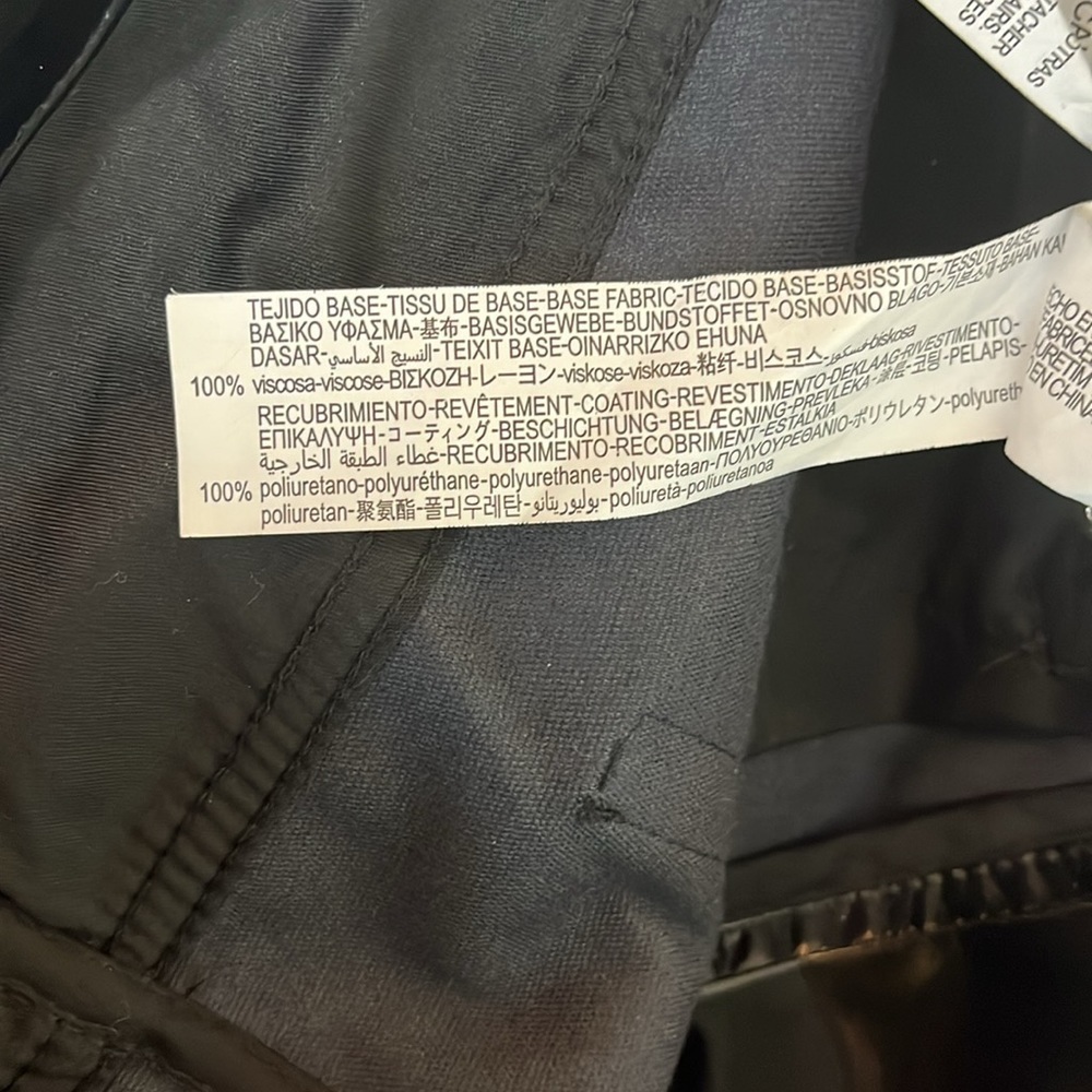 ⭐️ NWOT - Zara black pleather pants- size 32 - Picture 6 of 7